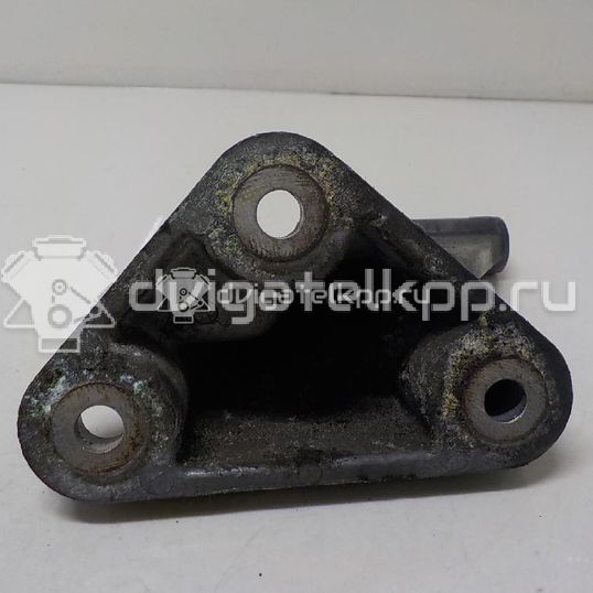 Фото Кронштейн генератора для двигателя YD22DDT для Nissan Primera / Almera 110-139 л.с 16V 2.2 л Дизельное топливо 11710AD200