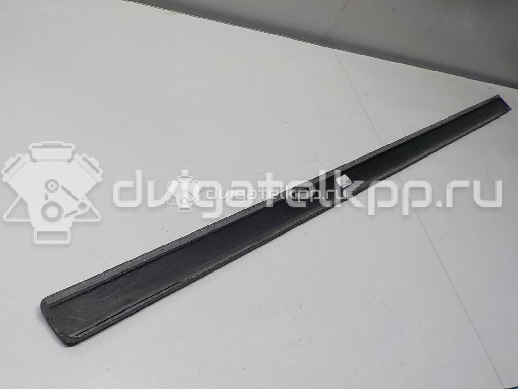 Фото Молдинг передней правой двери  1Z0853516C для Skoda Octavia / Octaviaii 1Z3 {forloop.counter}}