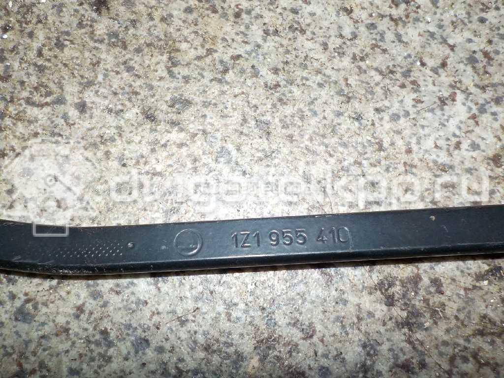 Фото Поводок стеклоочистителя передний правый  1Z1955410 для Skoda Octavia / Octaviaii 1Z3 {forloop.counter}}