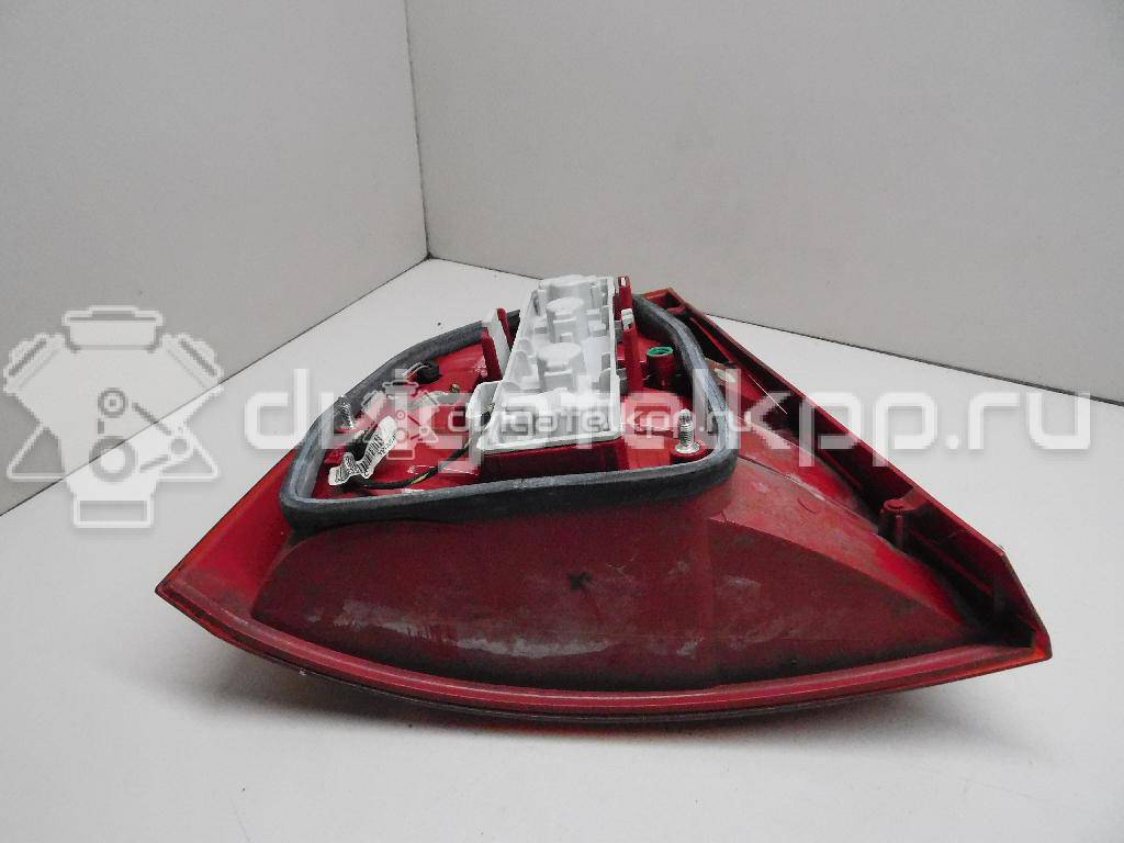 Фото Фонарь задний правый  1Z5945112A для Skoda Octaviaii 1Z3 {forloop.counter}}