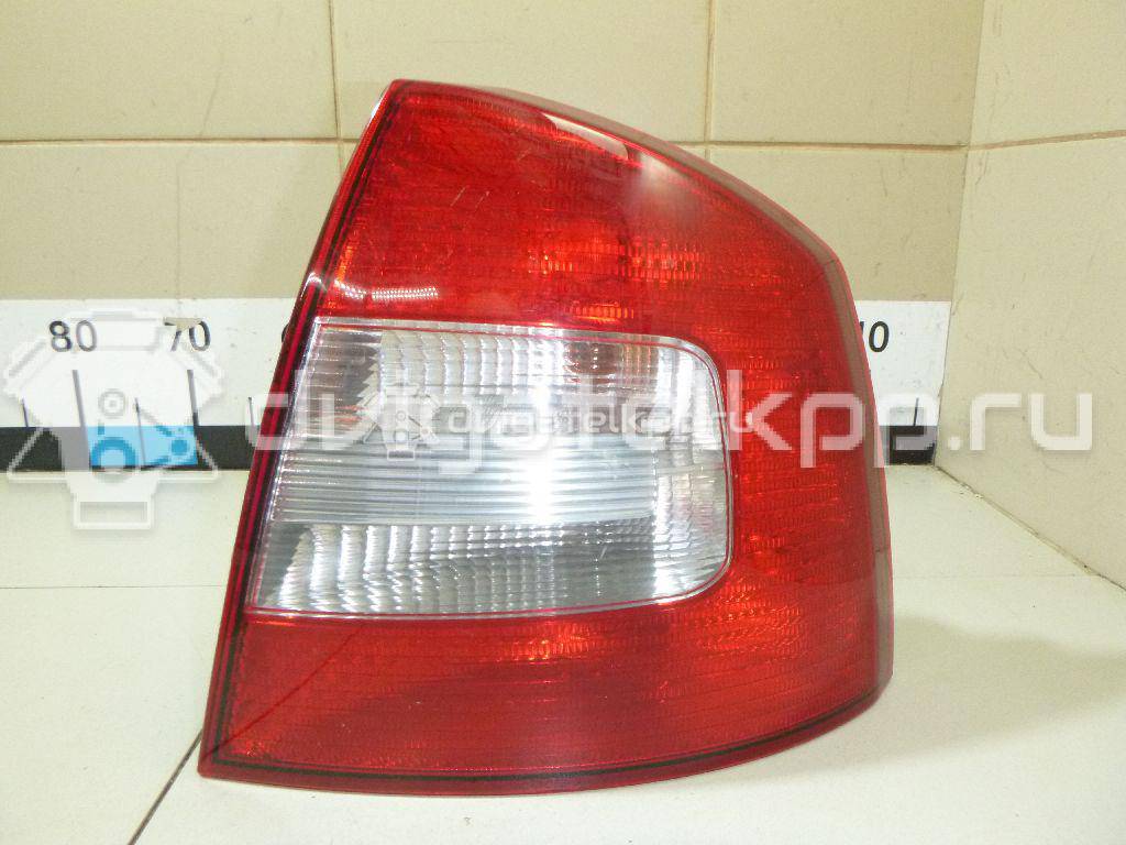Фото Фонарь задний правый  1Z5945112B для Skoda Octaviaii 1Z3 {forloop.counter}}