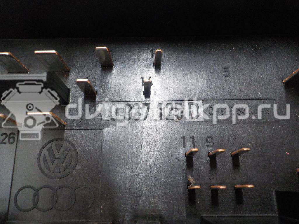 Фото Блок предохранителей  1K0937125D для skoda Octavia (A5 1Z-) {forloop.counter}}