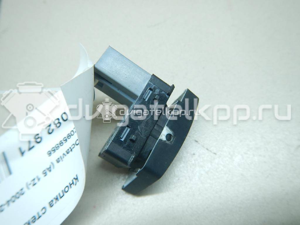 Фото Кнопка стеклоподъемника  1Z0959856 для Skoda Octavia / Octaviaii 1Z3 / Yeti 5L {forloop.counter}}