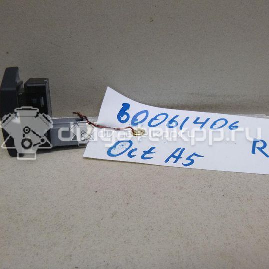Фото Кнопка стеклоподъемника  1Z0959856 для Skoda Octavia / Octaviaii 1Z3 / Yeti 5L