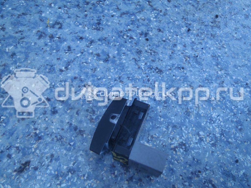 Фото Кнопка стеклоподъемника  1Z0959856 для Skoda Octavia / Octaviaii 1Z3 / Yeti 5L {forloop.counter}}