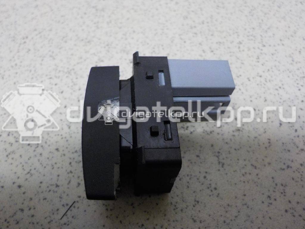 Фото Кнопка стеклоподъемника  1Z0959856 для Skoda Octavia / Octaviaii 1Z3 / Yeti 5L {forloop.counter}}