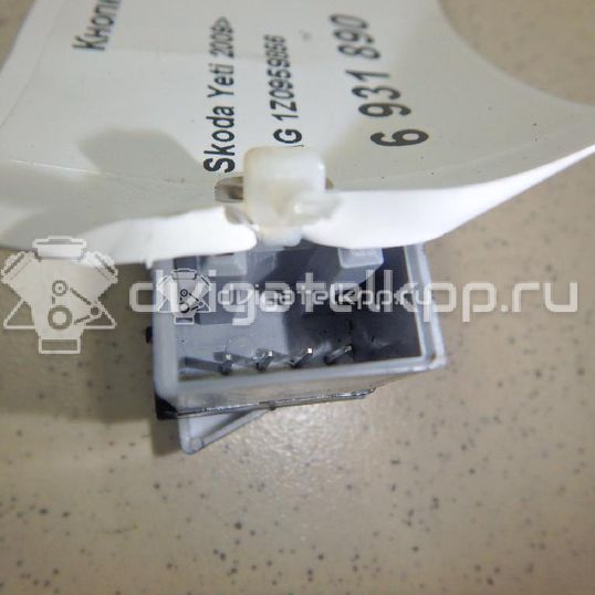 Фото Кнопка стеклоподъемника  1Z0959856 для Skoda Octavia / Octaviaii 1Z3 / Yeti 5L