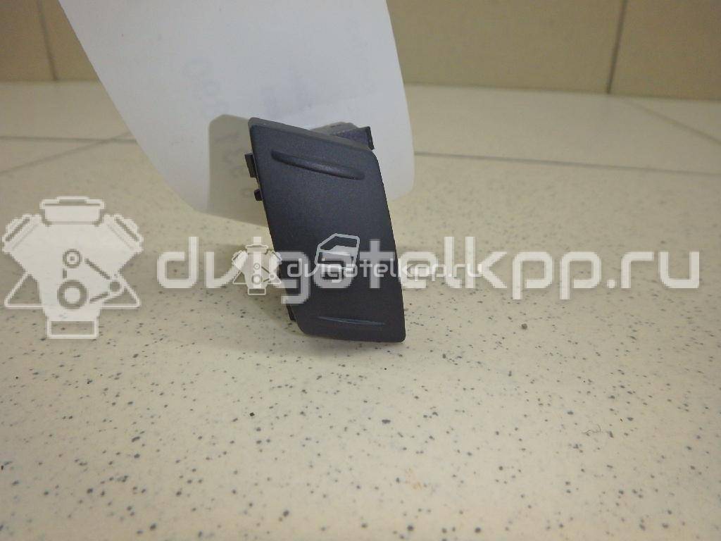 Фото Кнопка стеклоподъемника  1Z0959856 для Skoda Octavia / Octaviaii 1Z3 / Yeti 5L {forloop.counter}}