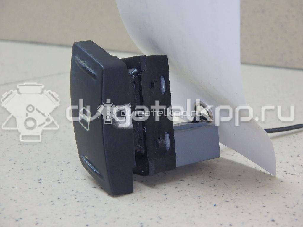 Фото Кнопка стеклоподъемника  1Z0959856 для Skoda Octavia / Octaviaii 1Z3 / Yeti 5L {forloop.counter}}