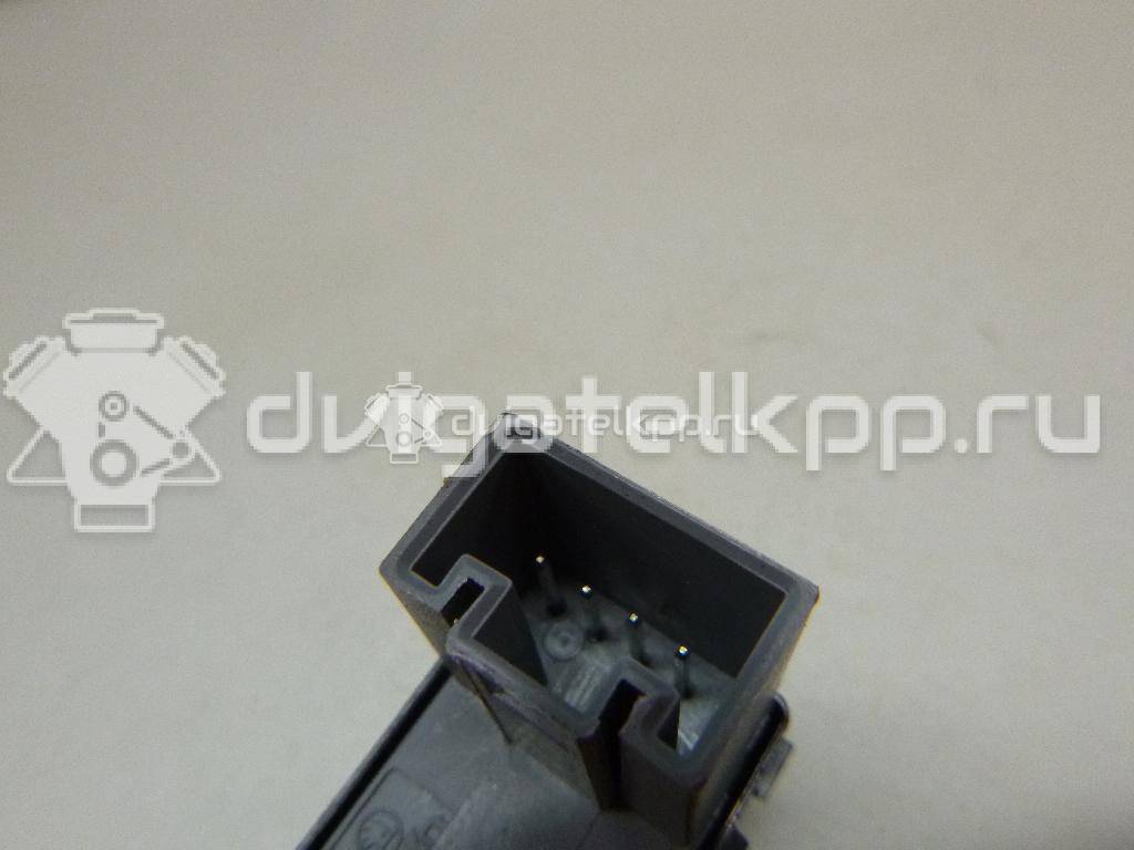 Фото Кнопка стеклоподъемника  1Z0959856 для Skoda Octavia / Octaviaii 1Z3 / Yeti 5L {forloop.counter}}