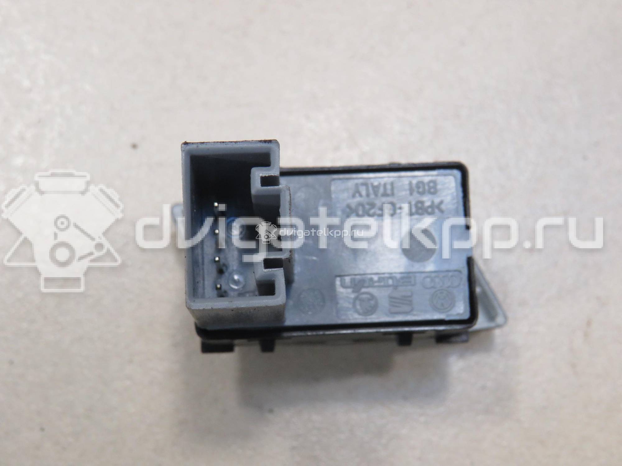 Фото Кнопка стеклоподъемника  1Z0959856 для Skoda Octavia / Octaviaii 1Z3 / Yeti 5L {forloop.counter}}