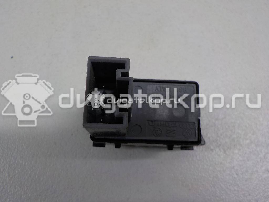 Фото Кнопка стеклоподъемника  1Z0959856 для Skoda Octavia / Octaviaii 1Z3 / Yeti 5L {forloop.counter}}