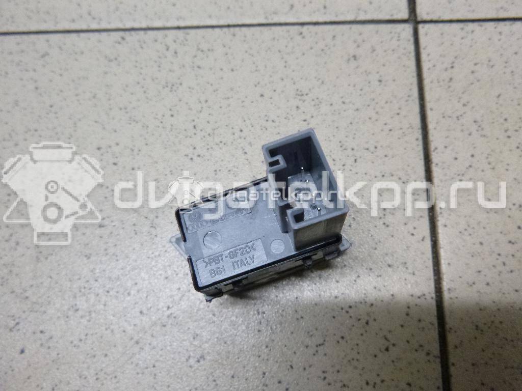 Фото Кнопка стеклоподъемника  1Z0959856 для Skoda Octavia / Octaviaii 1Z3 / Yeti 5L {forloop.counter}}