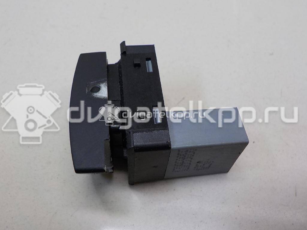 Фото Кнопка стеклоподъемника  1Z0959856 для Skoda Octavia / Octaviaii 1Z3 / Yeti 5L {forloop.counter}}