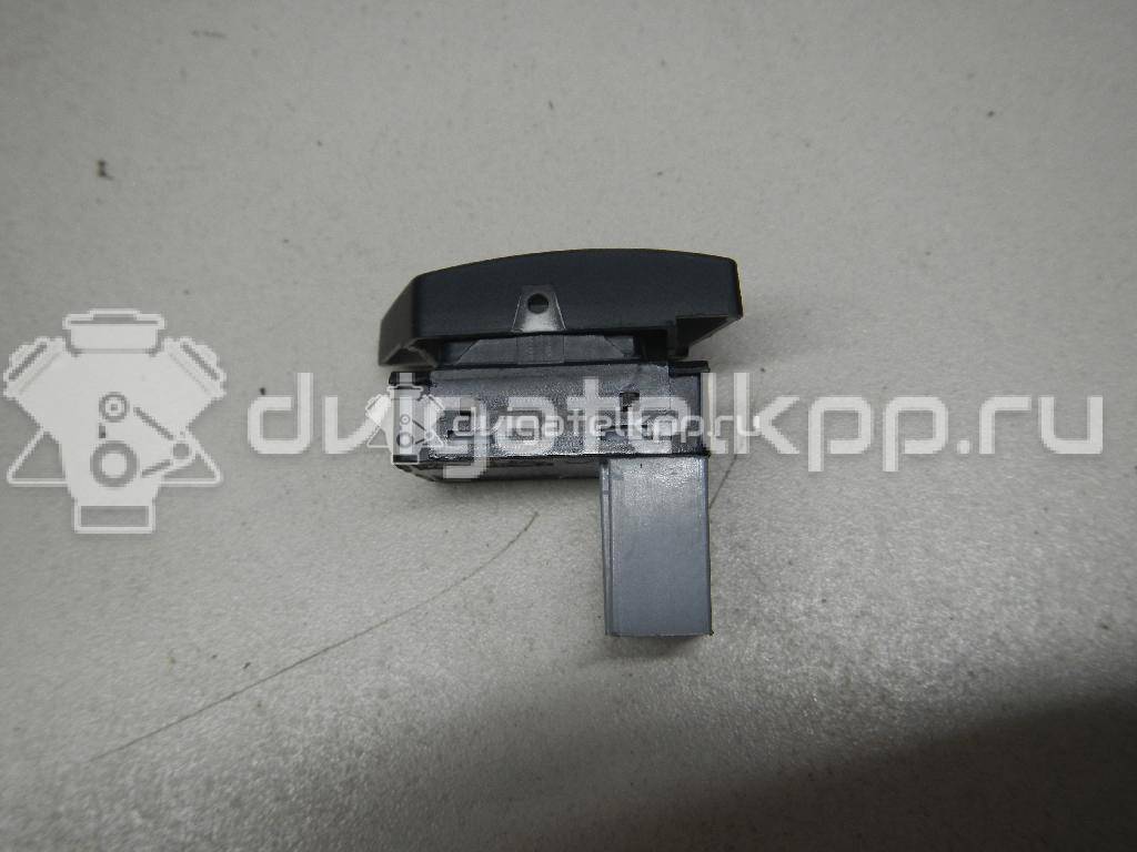 Фото Кнопка стеклоподъемника  1Z0959855 для Skoda Octavia / Octaviaii 1Z3 / Yeti 5L {forloop.counter}}