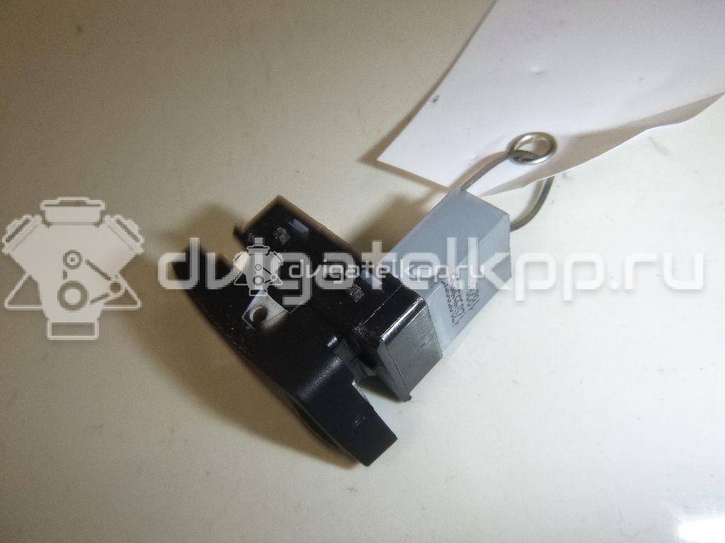 Фото Кнопка стеклоподъемника  1Z0959855 для Skoda Octavia / Octaviaii 1Z3 / Yeti 5L {forloop.counter}}