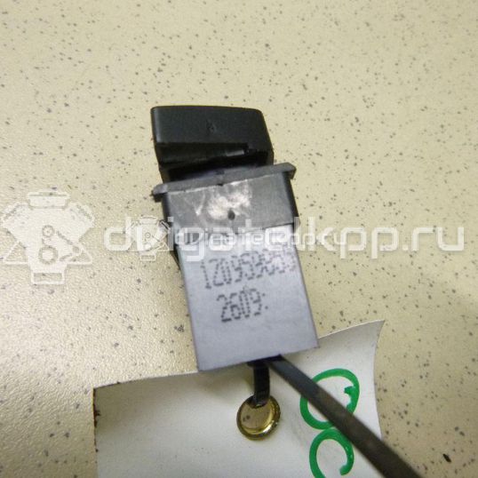 Фото Кнопка стеклоподъемника  1Z0959855 для Skoda Octavia / Octaviaii 1Z3 / Yeti 5L