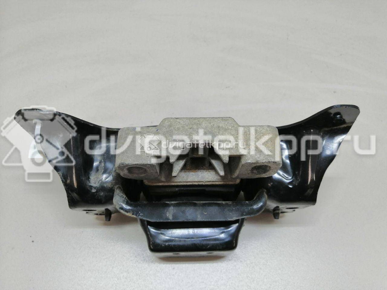 Фото Опора КПП левая  5q0199555q для Skoda Octavia {forloop.counter}}