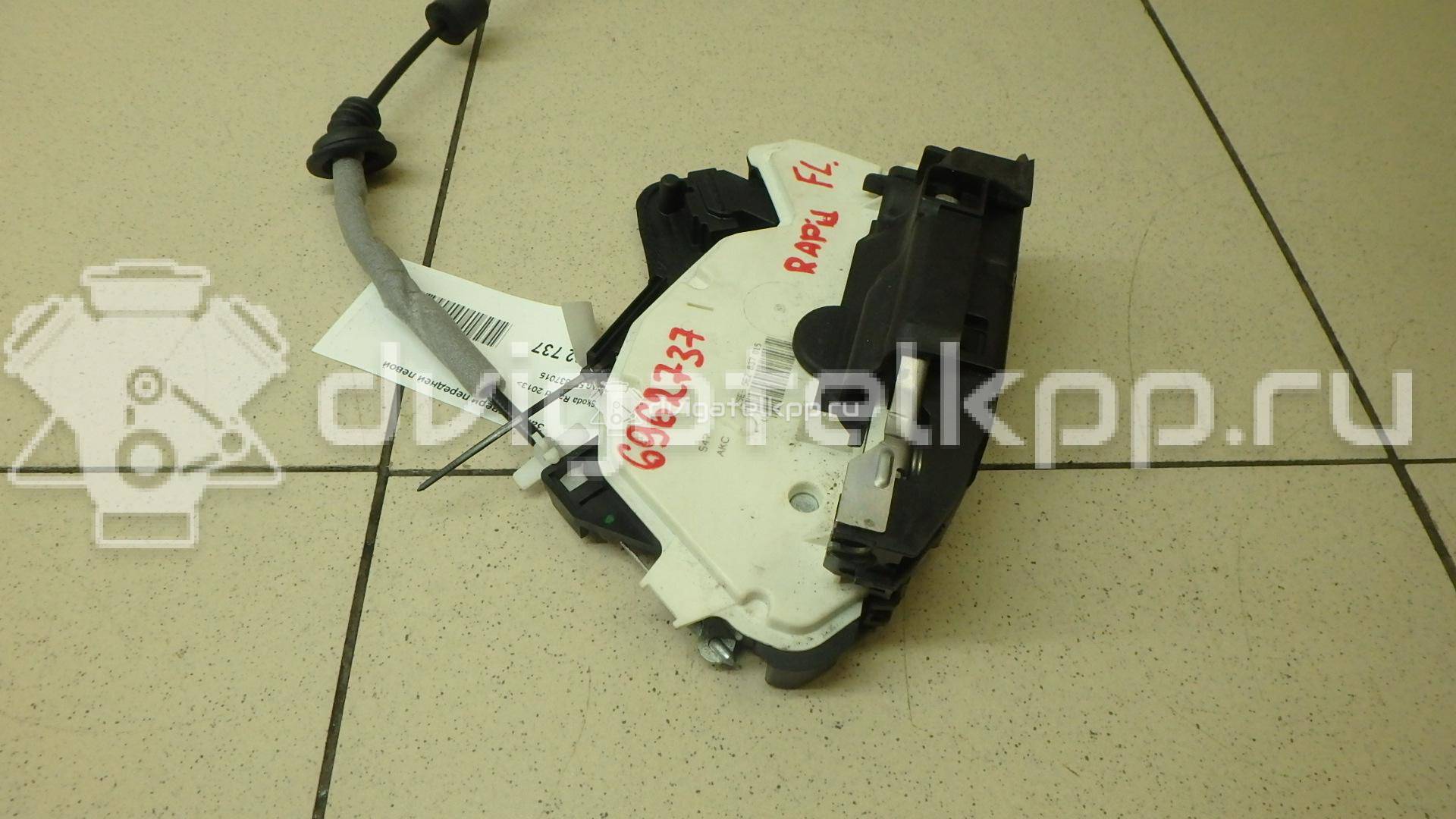 Фото Замок двери передней левой  5E2837015 для Skoda Octavia / Yeti 5L / Rapid {forloop.counter}}