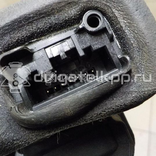 Фото Замок двери задней правой  5E0839016A для Skoda Octavia / Yeti 5L / Rapid