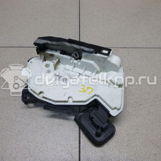 Фото Замок двери задней правой  5E0839016A для Skoda Octavia / Yeti 5L / Rapid