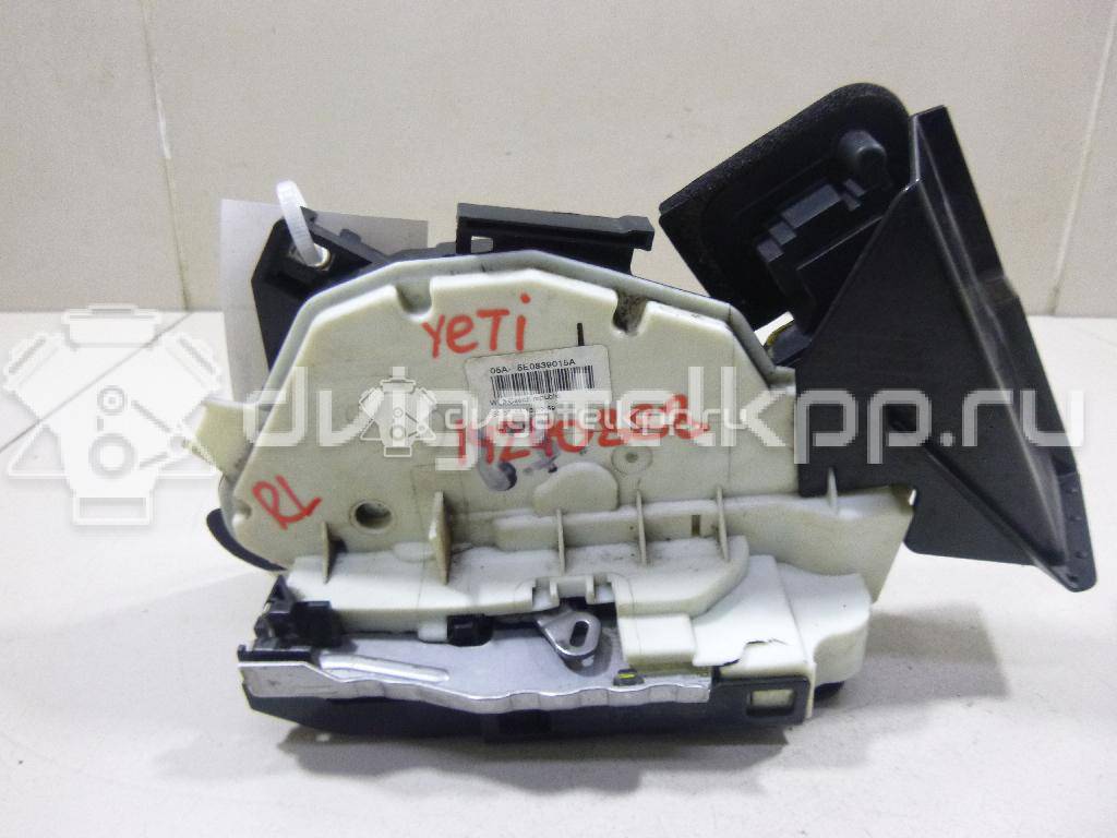 Фото Замок двери задней левой  5E0839015A для Skoda Octavia / Yeti 5L / Rapid {forloop.counter}}