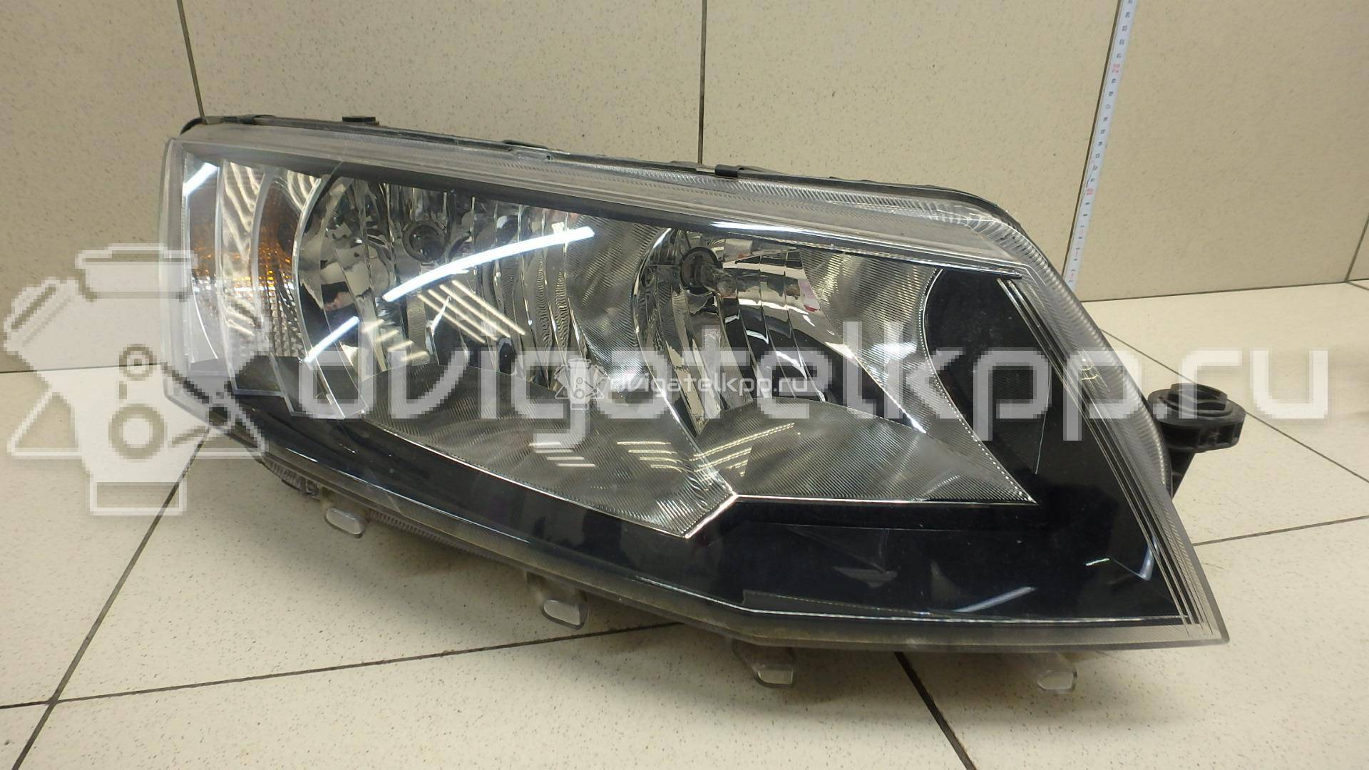 Фото Фара правая  5E2941018 для Skoda Octavia {forloop.counter}}