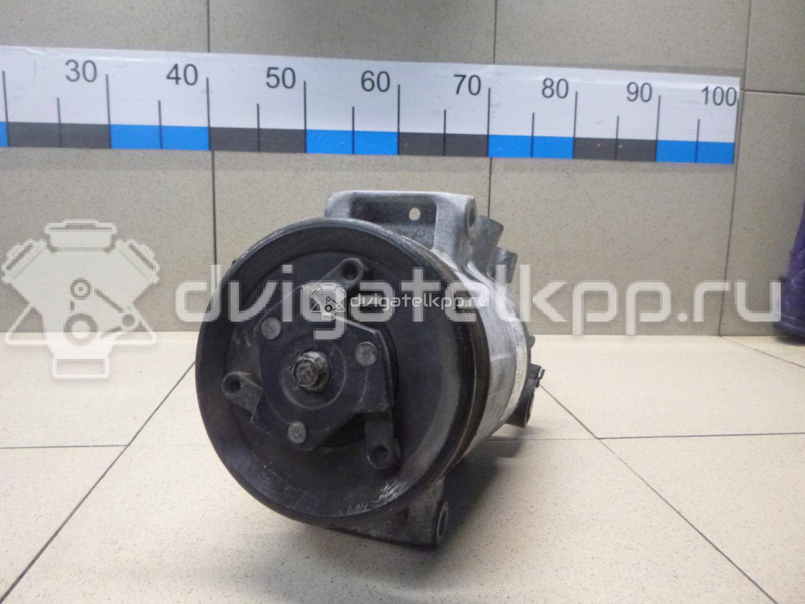 Фото Компрессор системы кондиционирования  5Q0820803J для Skoda Roomster 5J / Octaviaii 1Z3 / Yeti 5L / Fabia / Octavia {forloop.counter}}