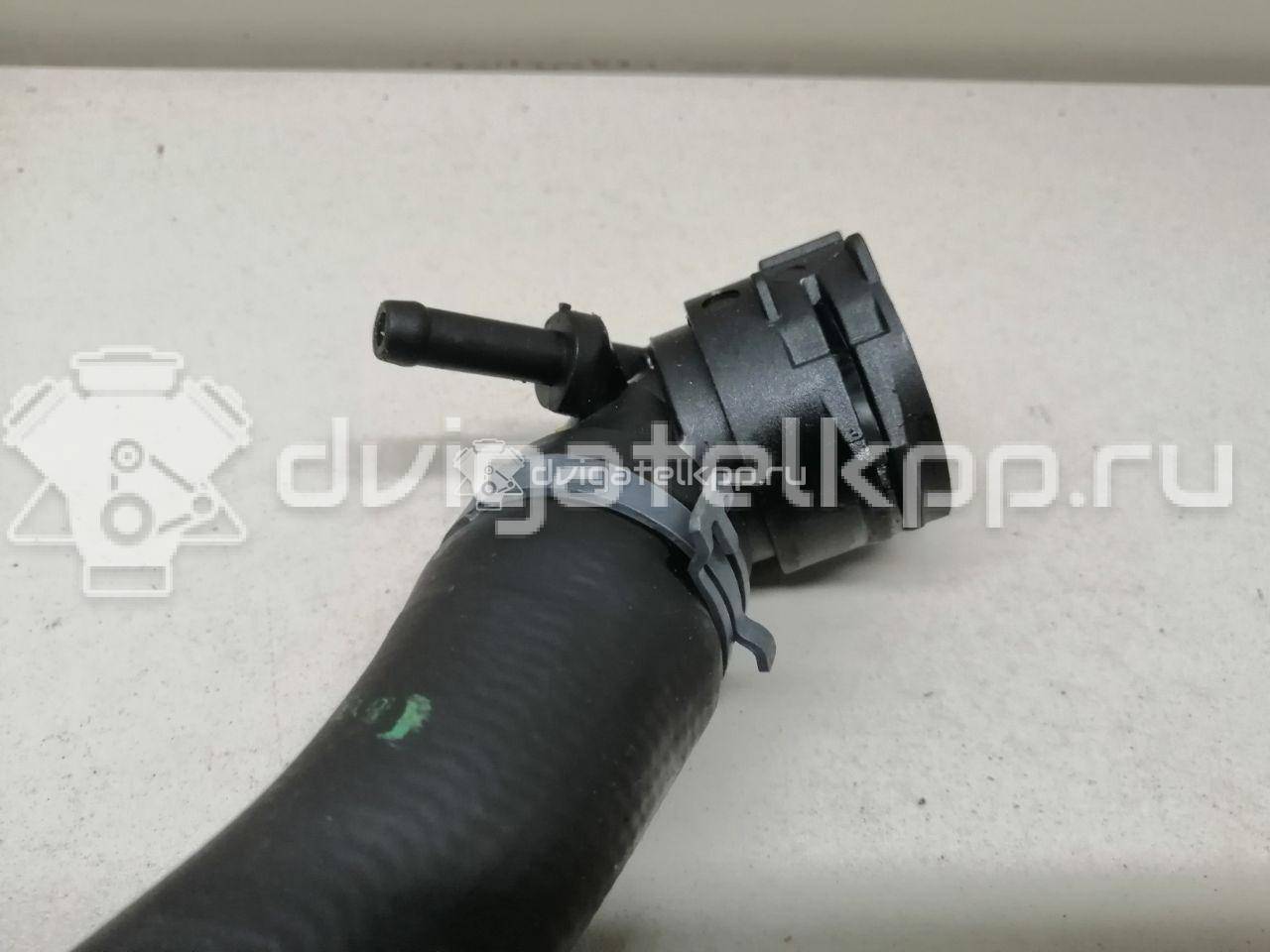 Фото Патрубок радиатора  5Q0121049AC для Skoda Octavia {forloop.counter}}