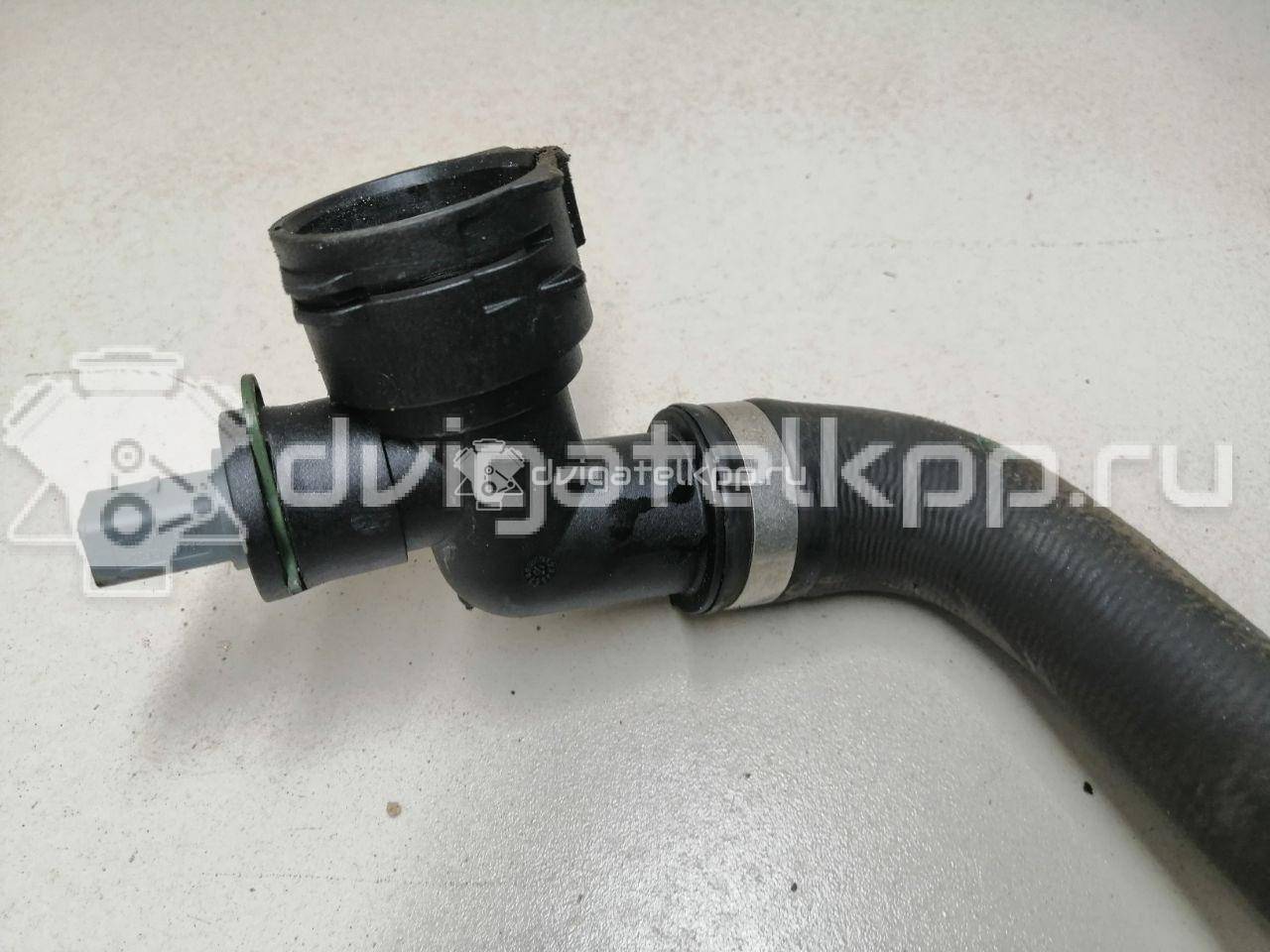 Фото Патрубок радиатора  5Q0121049AC для Skoda Octavia {forloop.counter}}