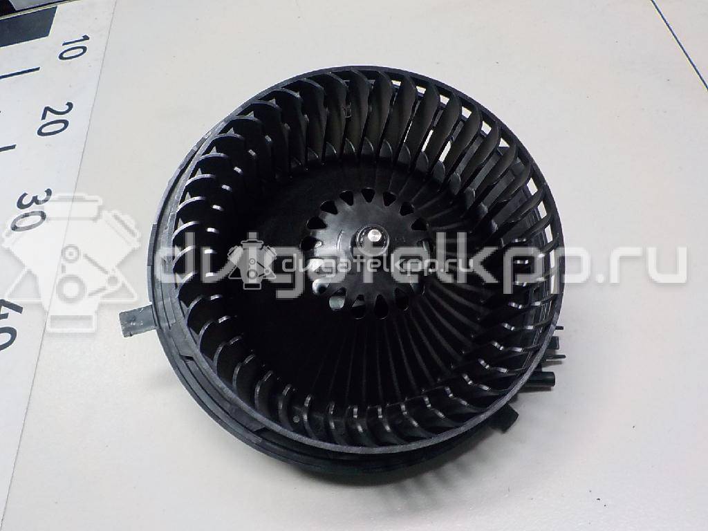 Фото Моторчик отопителя  5Q1819021G для Skoda Octavia / Kodiaq Ns7 / Superb {forloop.counter}}