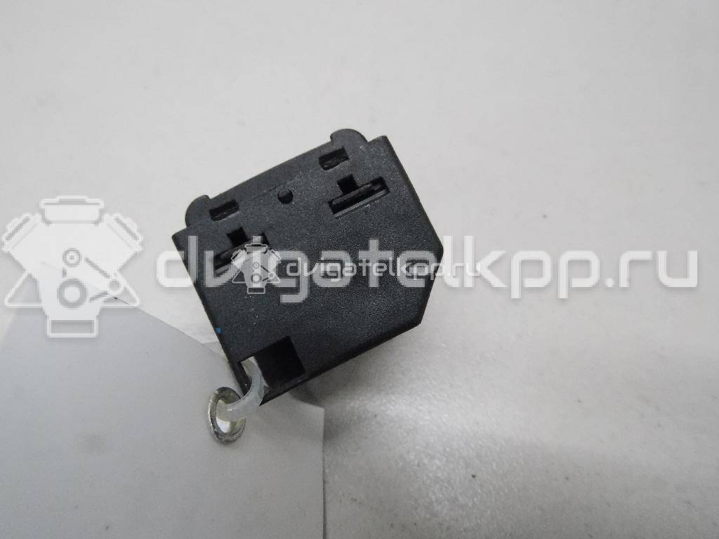 Фото Кнопка стеклоподъемника  3B0959855B для skoda Octavia {forloop.counter}}