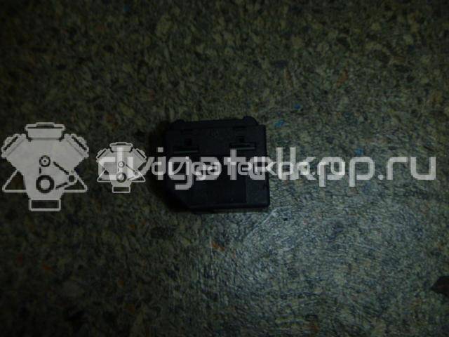 Фото Кнопка стеклоподъемника  3B0959855B01C для vw Golf IV/Bora {forloop.counter}}