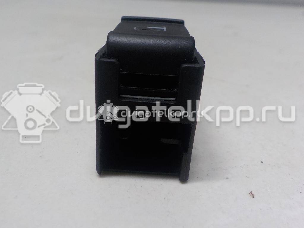 Фото Кнопка стеклоподъемника  3B0959855B01C для skoda Octavia {forloop.counter}}