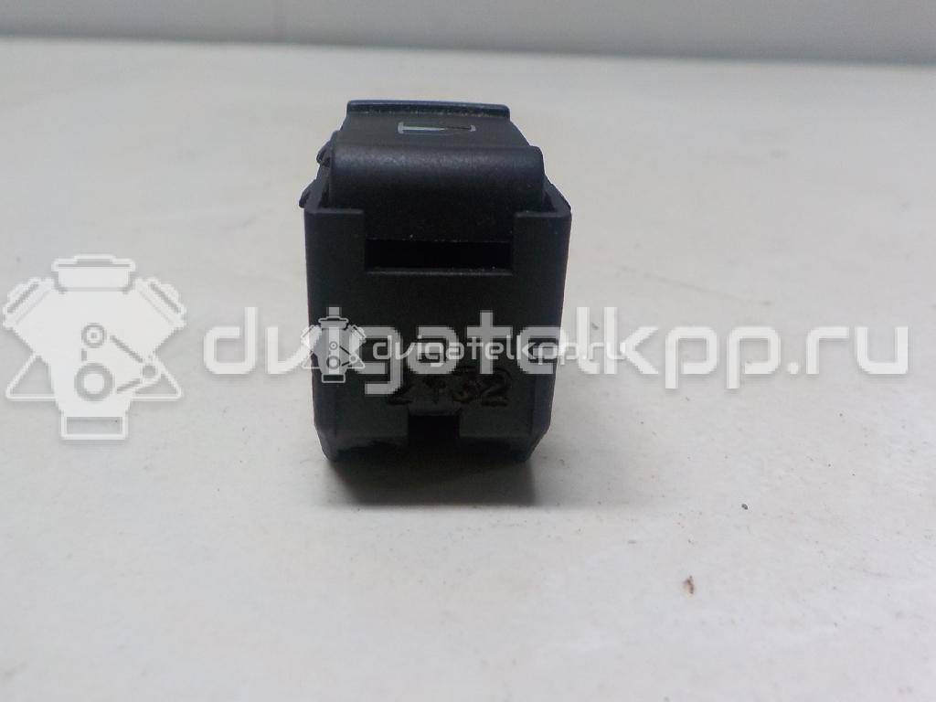 Фото Кнопка стеклоподъемника  3B0959855B01C для skoda Octavia {forloop.counter}}