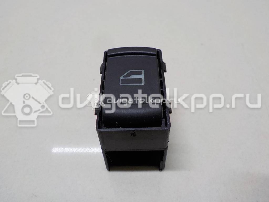 Фото Кнопка стеклоподъемника  3B0959855B01C для skoda Octavia {forloop.counter}}