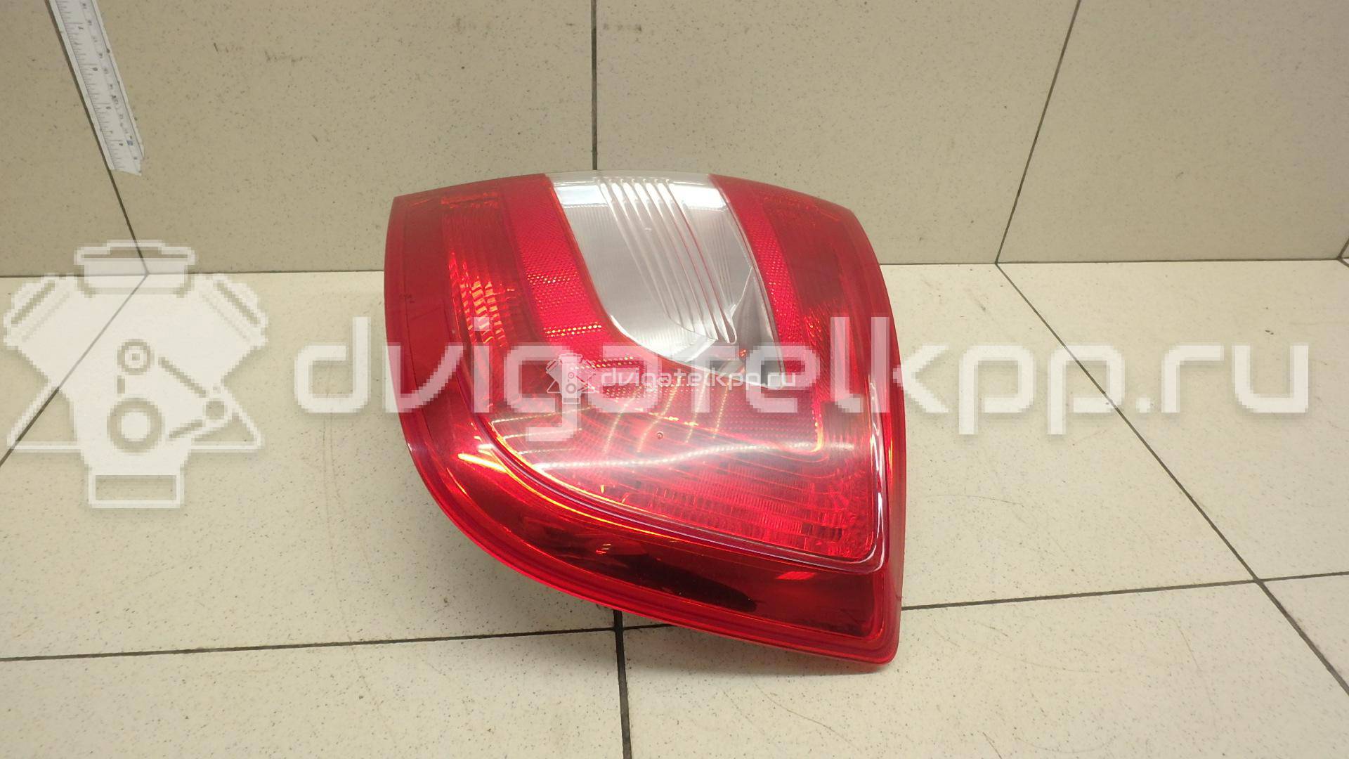 Фото Фонарь задний правый  5JH945112 для Skoda Rapid {forloop.counter}}