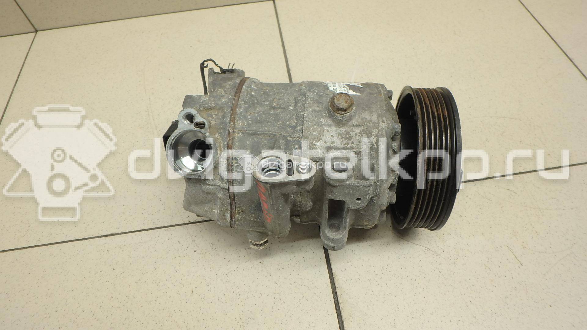 Фото Компрессор системы кондиционирования  6R0820803E для Skoda Roomster 5J / Fabia / Octavia / Rapid {forloop.counter}}