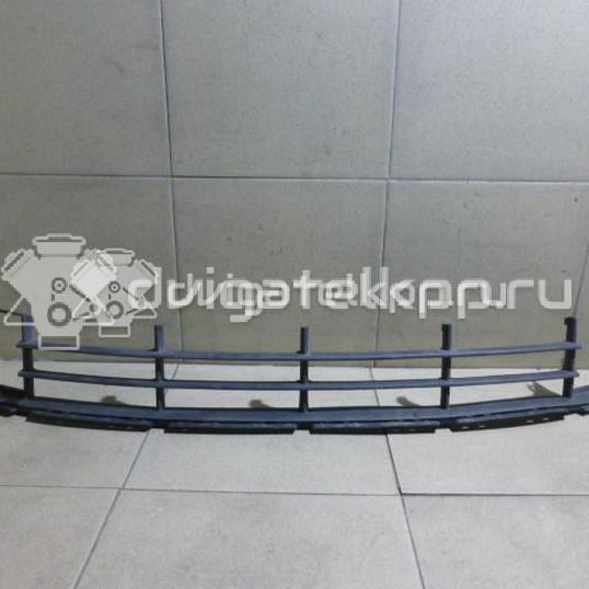 Фото Решетка в бампер центральная  3T0853677 для Skoda Superb