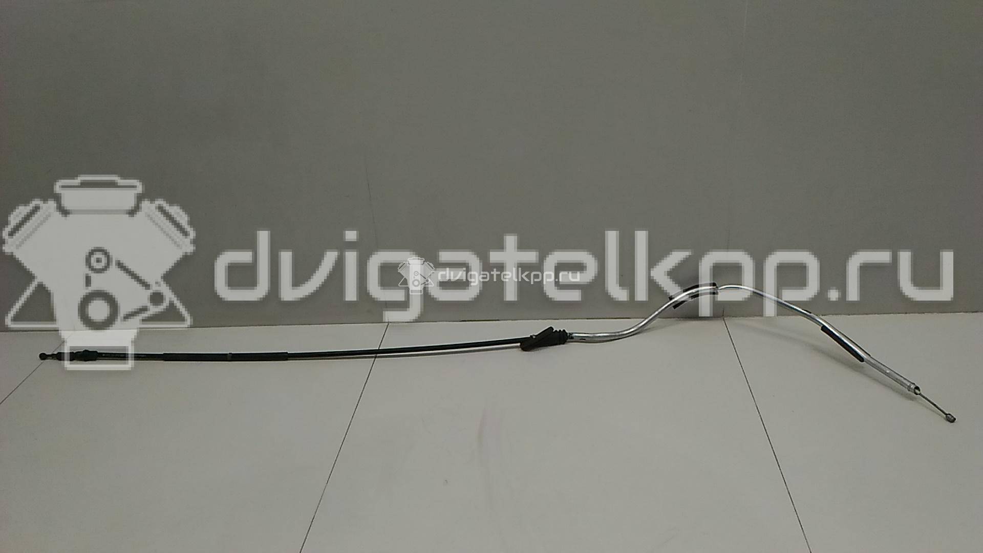 Фото Трос стояночного тормоза  3T0609721B для Skoda Superb {forloop.counter}}