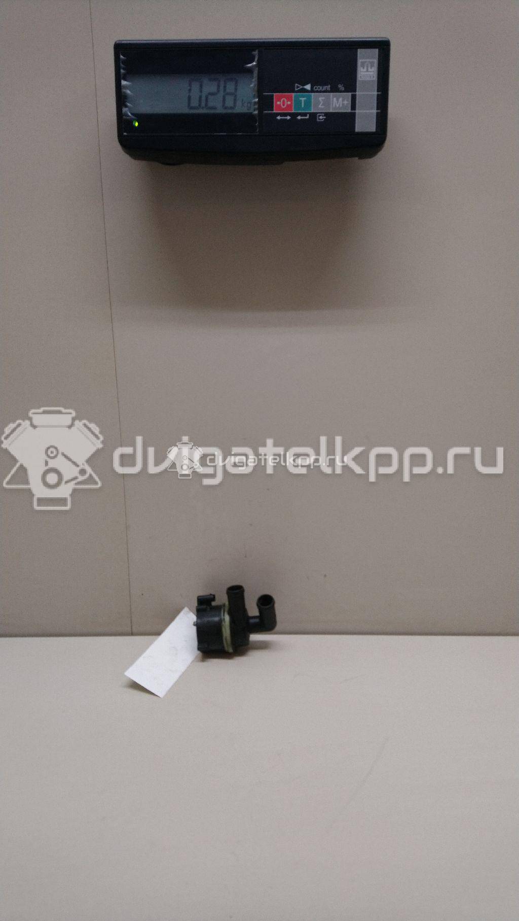 Фото Насос (помпа) электрический  5n0965561a для Skoda Octavia / Yeti 5L / Octaviaii 1Z3 / Superb {forloop.counter}}