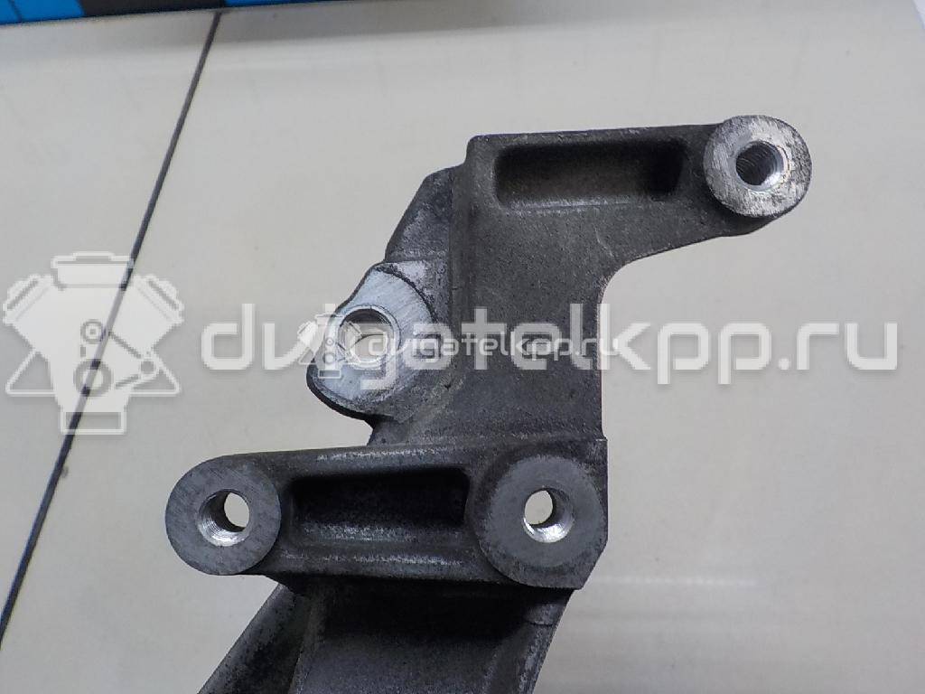 Фото Кронштейн генератора для двигателя 9HV (DV6TED4) для Peugeot 308 / 207 / 307 / Partner 90 л.с 16V 1.6 л Дизельное топливо 5706N6 {forloop.counter}}