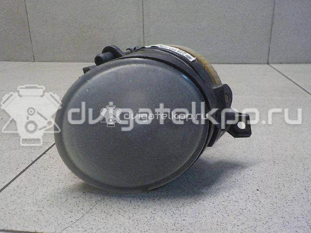 Фото Фара противотуманная правая  1T0941700D для Volkswagen Scirocco / Up 121, 122, Bl1, Bl2 / Amarok S1B / Golf / Jetta {forloop.counter}}