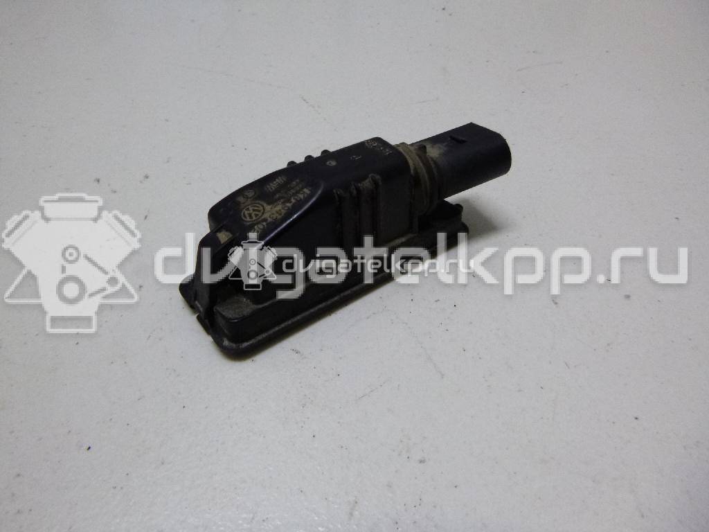 Фото Фонарь подсветки номера  1K8943021 для Volkswagen Scirocco / Polo / Touran / Amarok S1B / New Beetle {forloop.counter}}