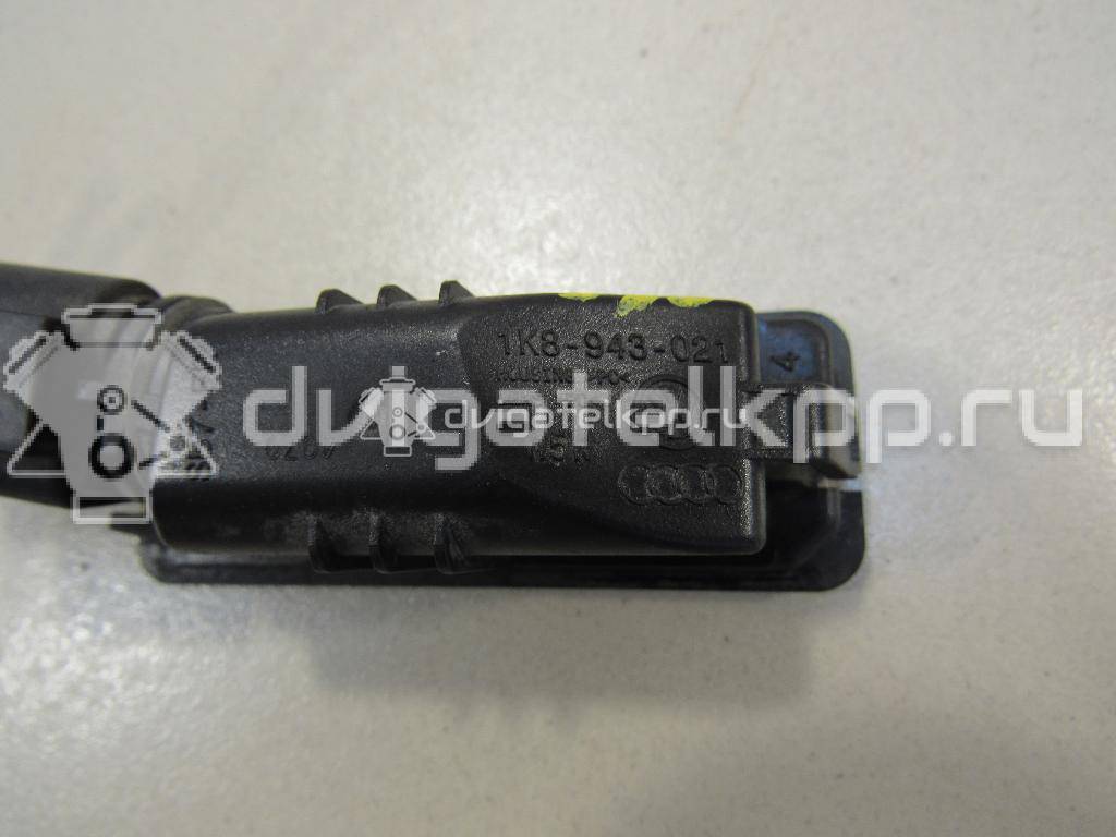 Фото Фонарь подсветки номера  1K8943021 для Volkswagen Scirocco / Polo / Touran / Amarok S1B / New Beetle {forloop.counter}}