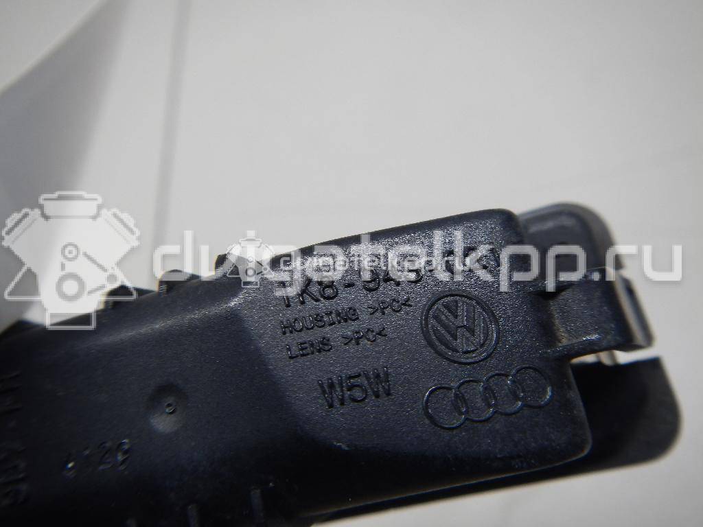 Фото Фонарь подсветки номера  1K8943021 для Volkswagen Scirocco / Polo / Touran / Amarok S1B / New Beetle {forloop.counter}}