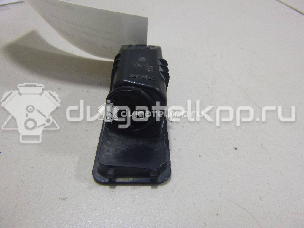 Фото Фонарь подсветки номера  1K8943021 для Volkswagen Scirocco / Polo / Touran / Amarok S1B / New Beetle {forloop.counter}}