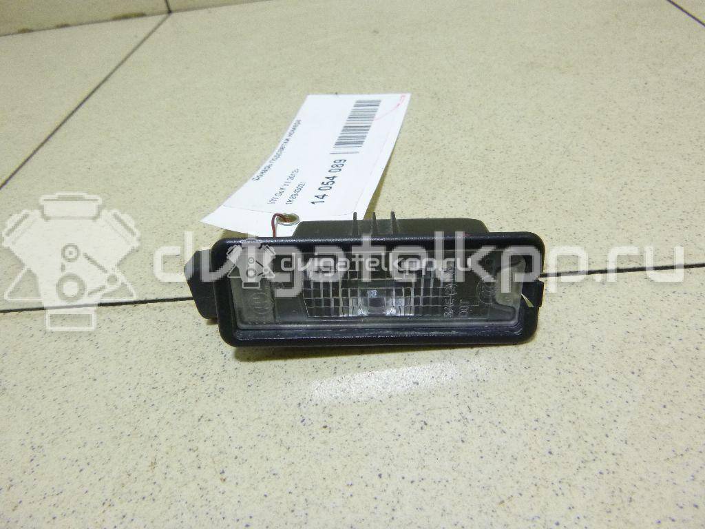 Фото Фонарь подсветки номера  1K8943021 для Volkswagen Scirocco / Polo / Touran / Amarok S1B / New Beetle {forloop.counter}}