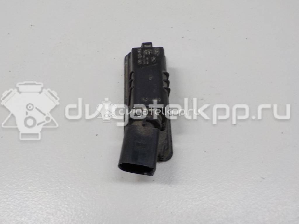 Фото Фонарь подсветки номера  1K8943021 для Volkswagen Scirocco / Polo / Touran / Amarok S1B / New Beetle {forloop.counter}}