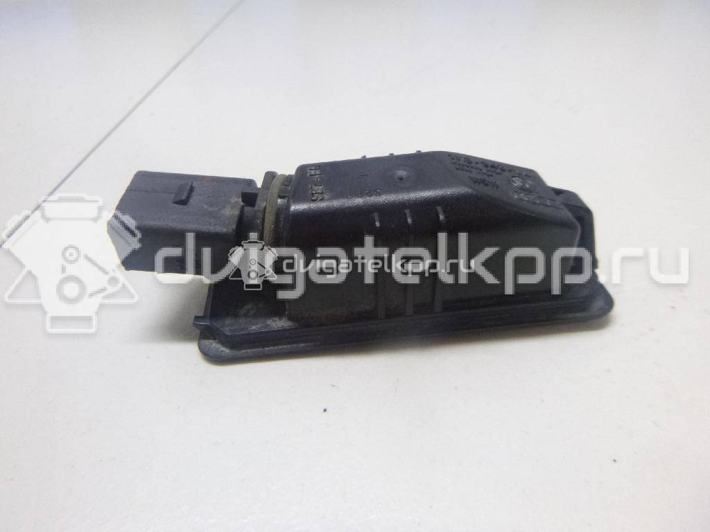 Фото Фонарь подсветки номера  1K8943021 для Volkswagen Scirocco / Polo / Touran / Amarok S1B / New Beetle {forloop.counter}}